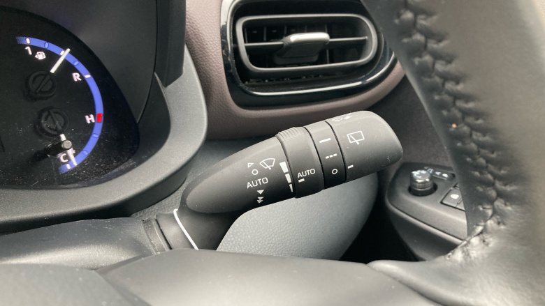 Toyota Yaris Cross 1.5 Hybrid Excel 5dr CVT Hybrid Estate